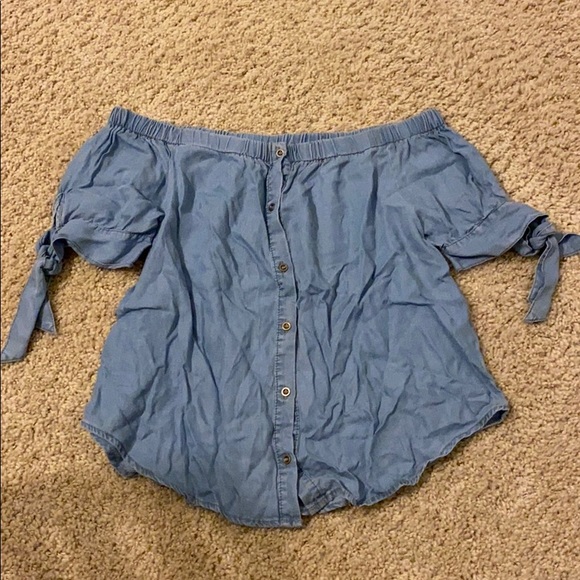 Off the shoulder top - Picture 1 of 1